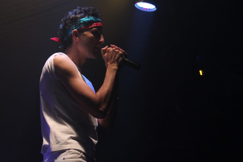 Atrium Shopping comemora aniversário com show tributo a Cazuza