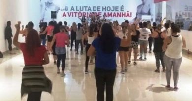 Atrium Shopping promove aulão fitness para marcar o Outubro Rosa