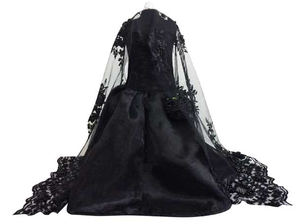 Atrium Shopping traz exposição de vestidos de noiva em miniatura