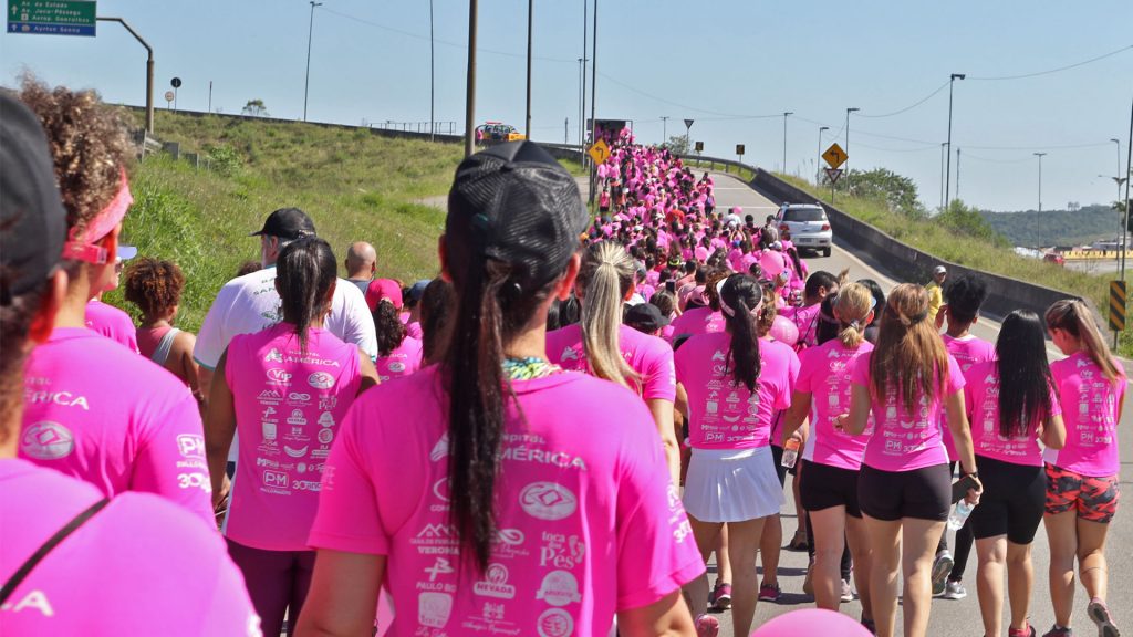 Hospital América promove caminhada Outubro Rosa