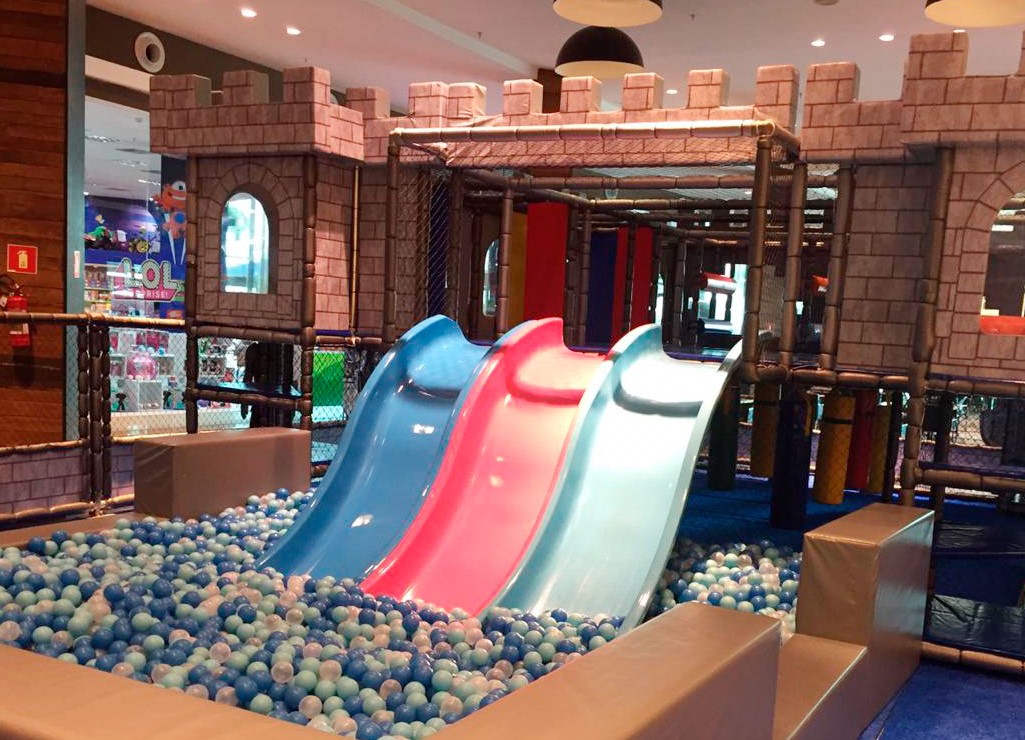 Atrium Shopping traz diversão nas férias com o Zig Labirinto Castelo
