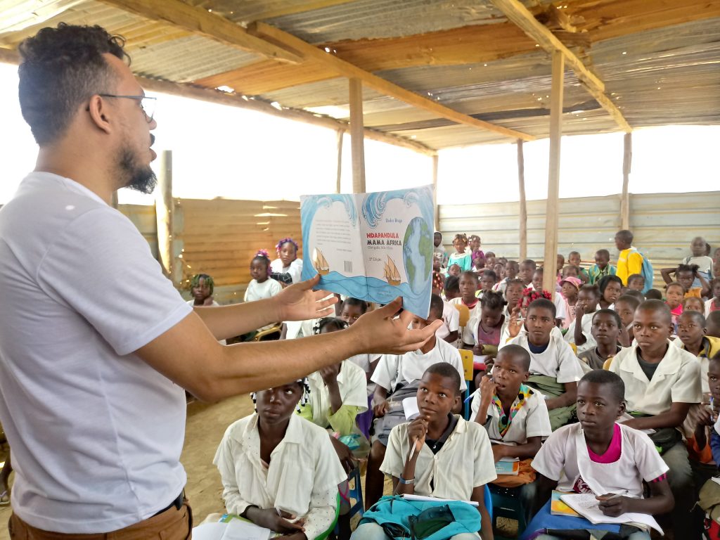 Estudantes do ABC participam de integração com escola africana