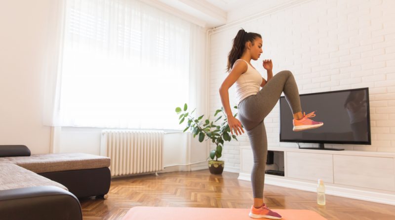 Ortopedista dá orientações para a realização de exercícios físicos em casa