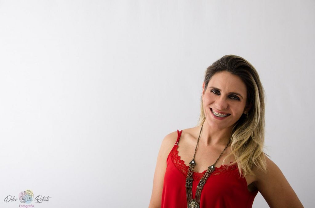 Psicóloga de SBC, Maria Leocádia Miranda, ministra curso sobre adolescentes