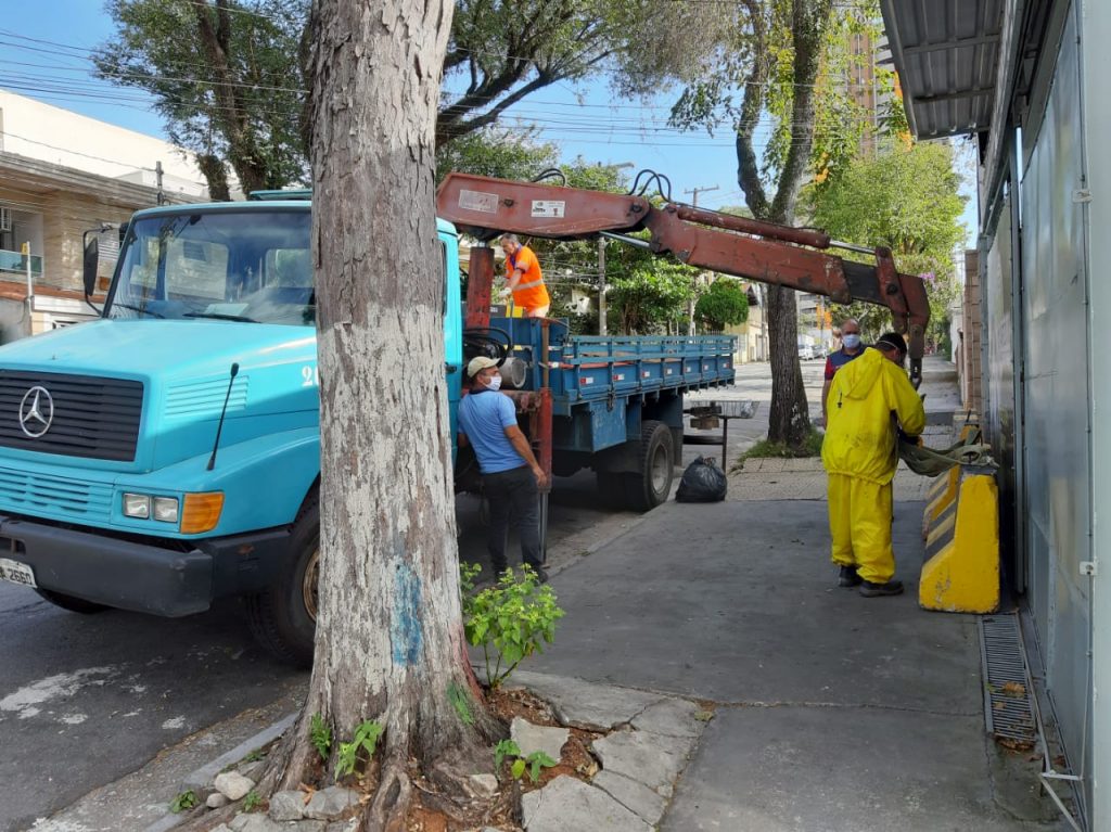 Covid-19 | Prefeitura e Semasa interditam lava-rápido no bairro Jardim