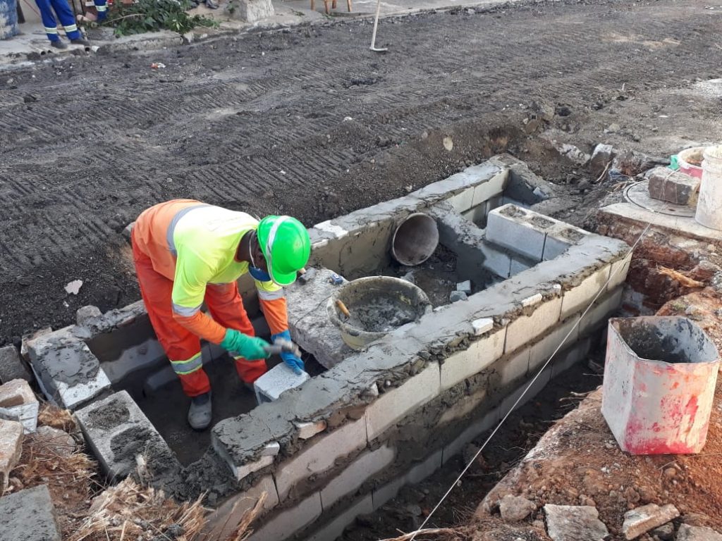 Obras de drenagem avançam na Vila Homero Thon