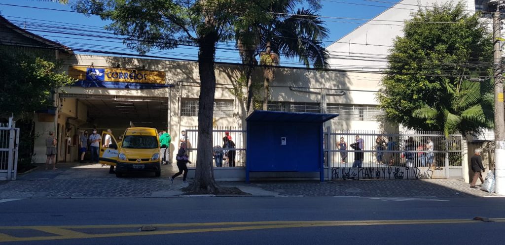 Procon-SP multa agência central dos Correios em Diadema