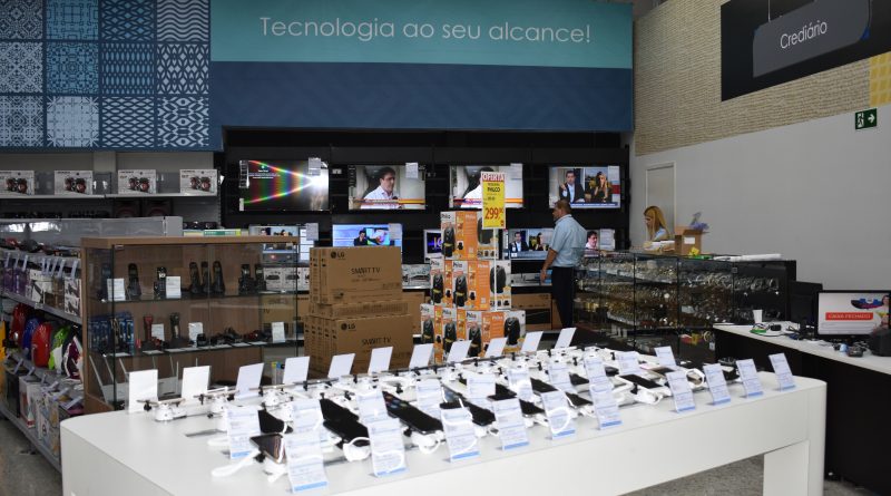 Parceria gera aumento por serviço de reparo de celulares