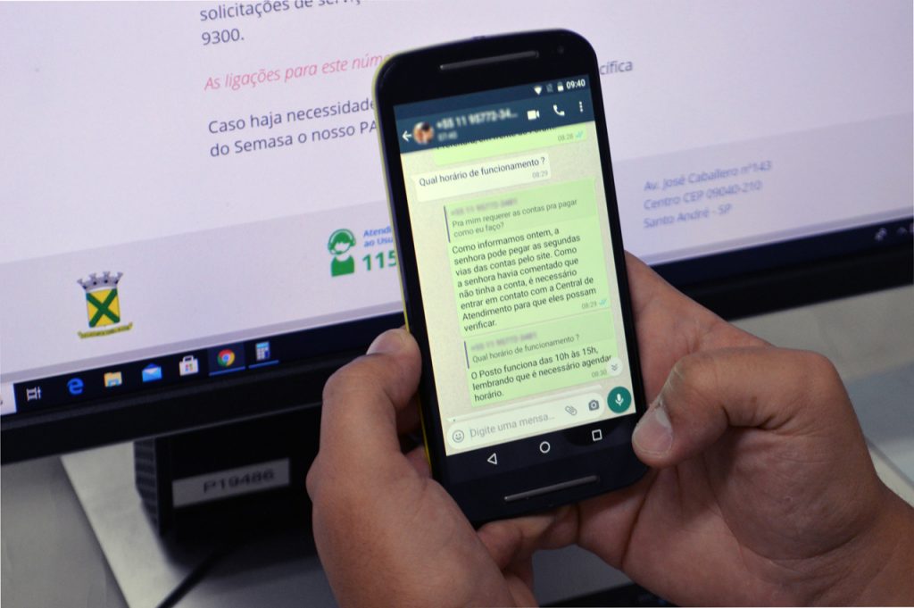 Semasa lança número de WhatsApp para tirar dúvidas de moradores