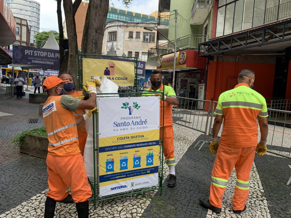 Semasa reforça serviços de coleta e limpeza do Centro comercial de Santo André
