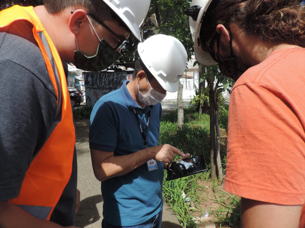 Tablets agilizam trabalho das equipes de drenagem do Semasa