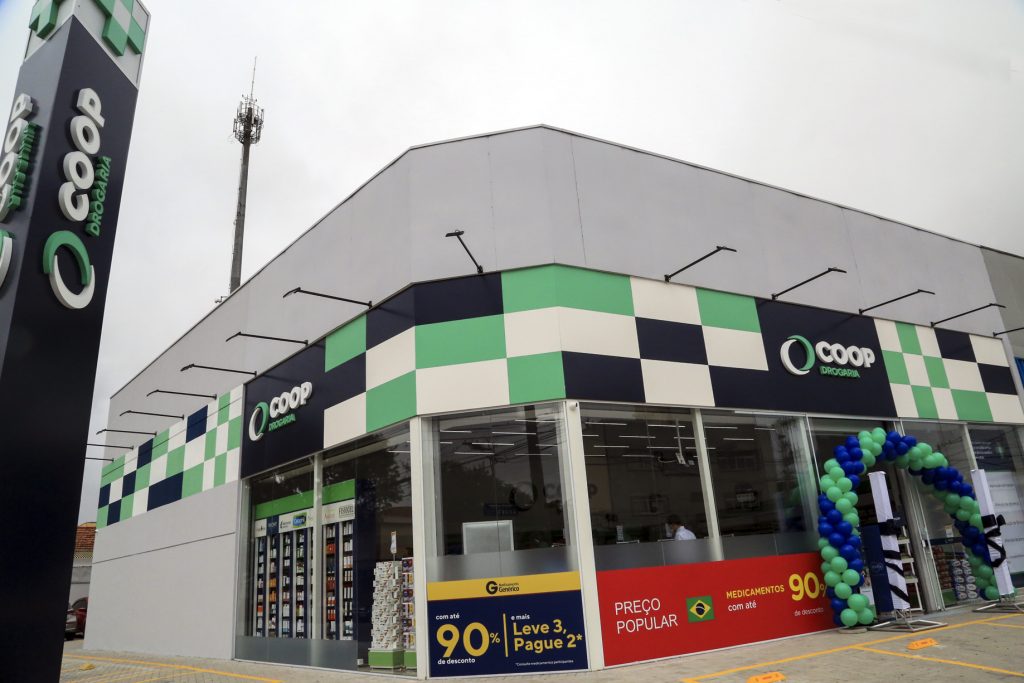 COOP inaugura três drogarias em único dia, duas no ABC