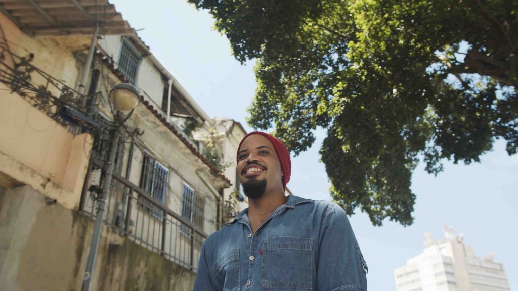 Premiado no Brasil e no exterior, Muato lança terceiro single e clipe do projeto "AfroLove Songs"