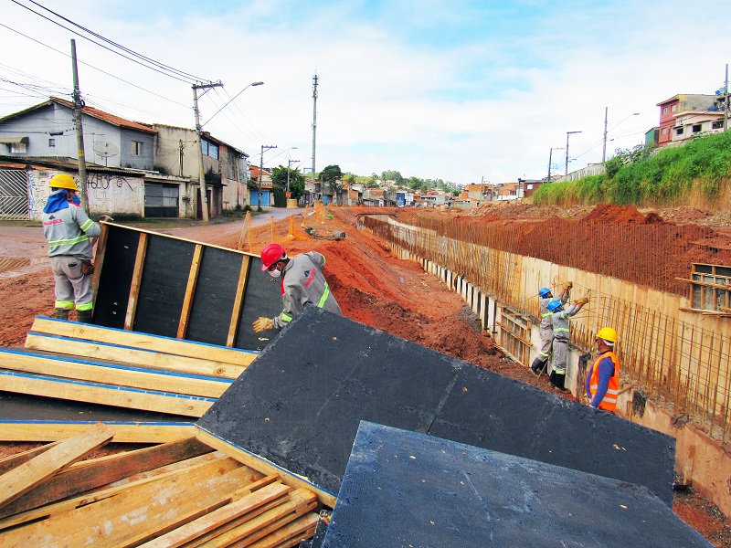Obras do Complexo Viário Cassaquera avançam e chegam a 50% de conclusão