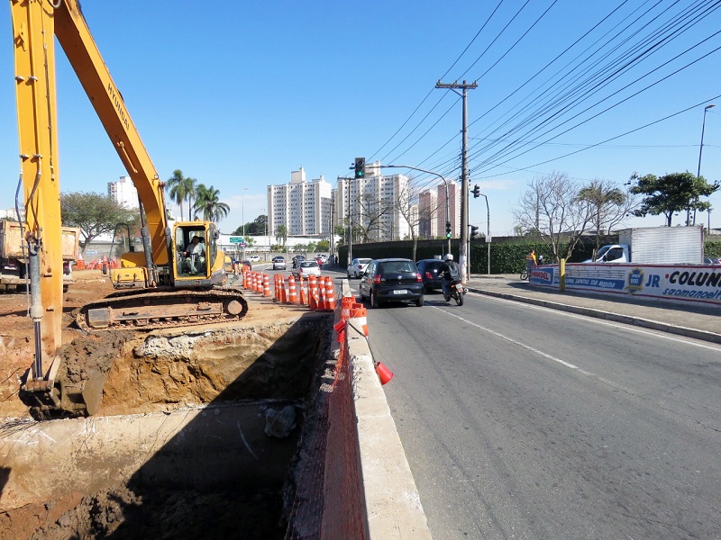 Avenida Giovanni Battista Pirelli é interditada parcialmente no sentido Centro de Santo André