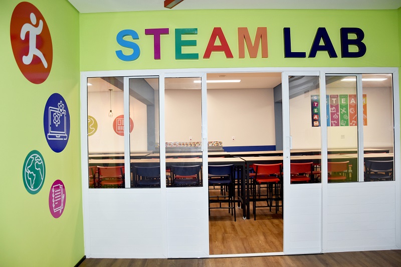 De olho no futuro, Colégio Singular muda a forma de ensinar com projeto Steam
