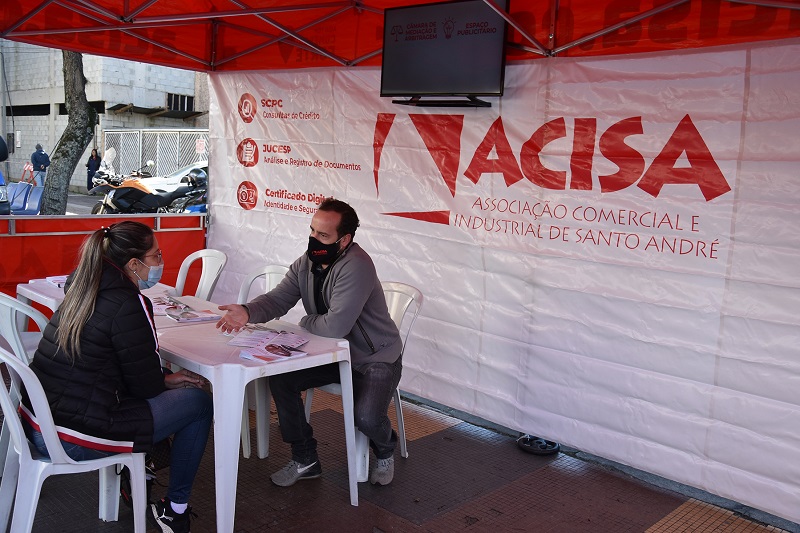 ACISA marca presença no Circuito Andreense de Empreendedorismo na Vila Linda