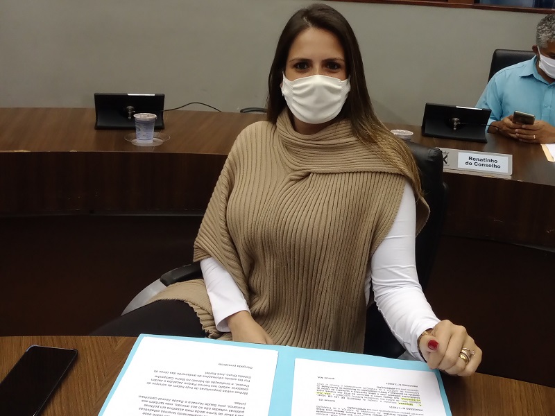 Dra. Ana Veterinária pede Censo Pet