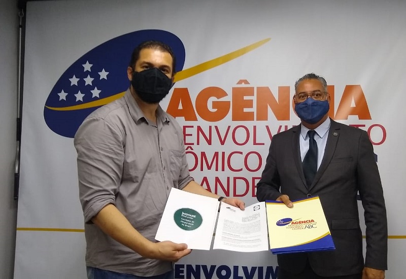 Agência e Inovare Alimentar assinam parceria para o desenvolvimento de novas tecnologias em agritech e sustentabilidade