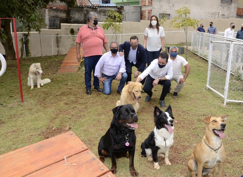 Vereadora Dra. Ana Veterinária inaugura espaço pet em conjunto habitacional, projeto de sua autoria e pioneiro no Estado de São Paulo