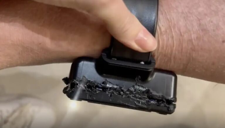 Bolsonaro diz ter usado ferro em tornozeleira devido a curiosidade