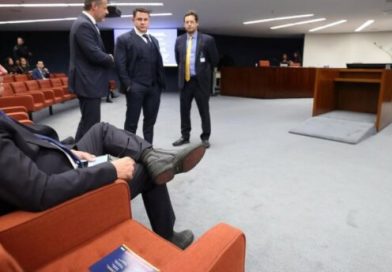 Por unanimidade, 1ª Turma do STF mantém prisão preventiva de Bolsonaro