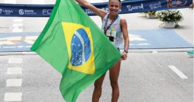 Brasileiros Fábio Jesus e Núbia Oliveira garantem dobradinha no 3º lugar na 100ª São Silvestre