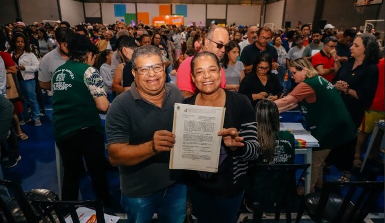 Com destaque para a Vila São Pedro, Prefeitura de São Bernardo entrega mais 1,2 mil escrituras
