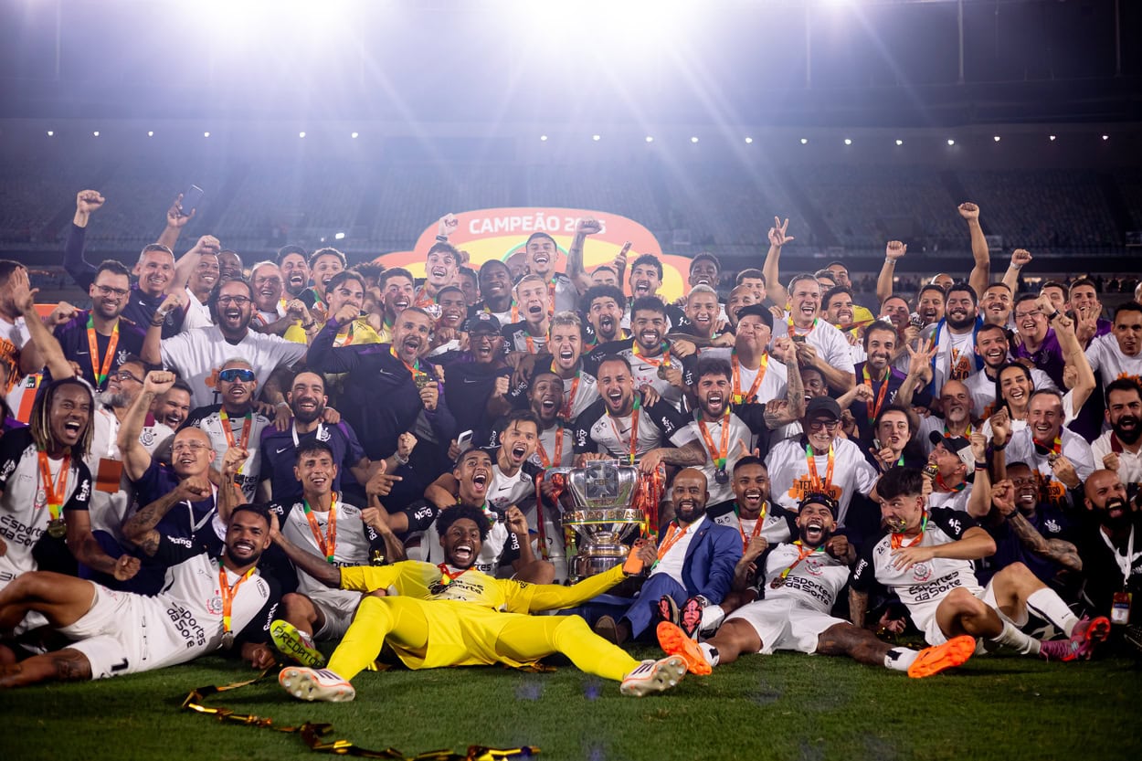 É TETRA! Corinthians volta a conquistar a Copa do Brasil.