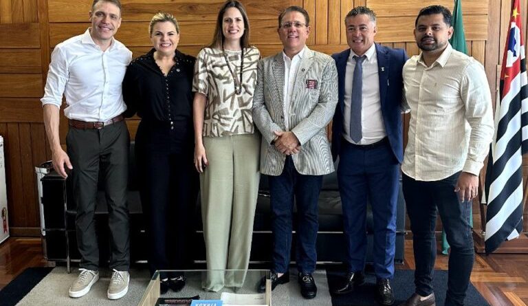 Deputada Carla Morando visita Câmara de Santo André e reforça compromisso com o município