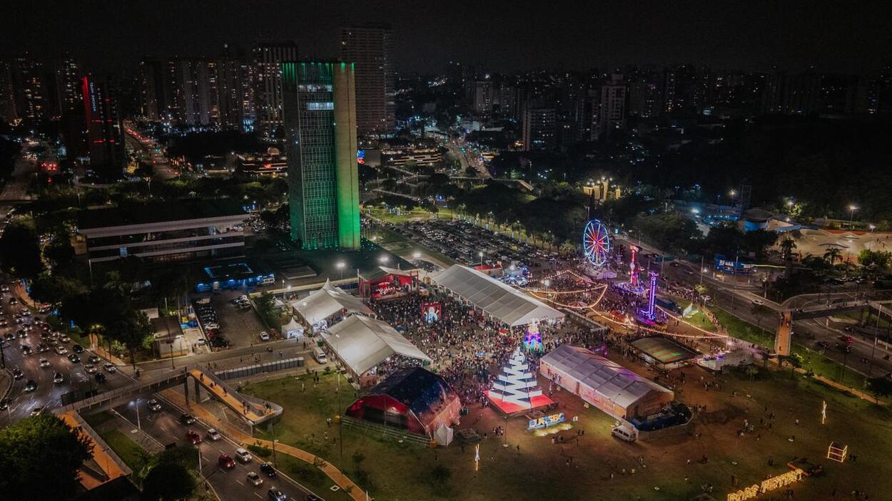 Emoção, luzes e Papai Noel de rapel marcam o lançamento do Natal Iluminado em São Bernardo