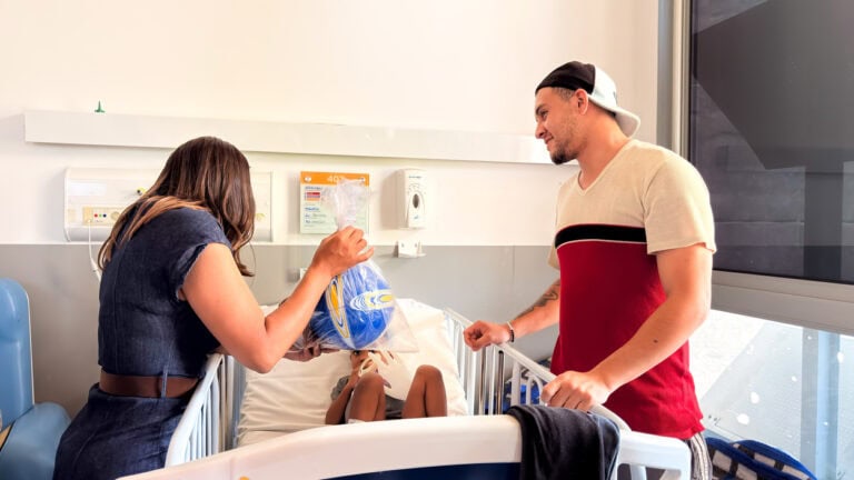 Fundo Social entrega kits de brinquedos a crianças internadas no HU de São Bernardo