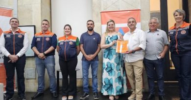 Guto Volpi assina convênio de R$ 2,4 milhões para iniciar reestruturação da Vila do Doce