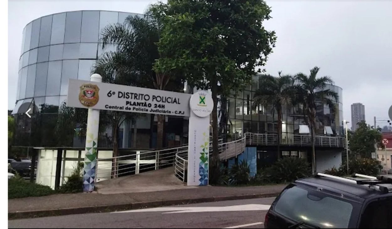 homem foi conduzido ao 6º Distrito Policial de Santo André, onde a ocorrência foi registrada.