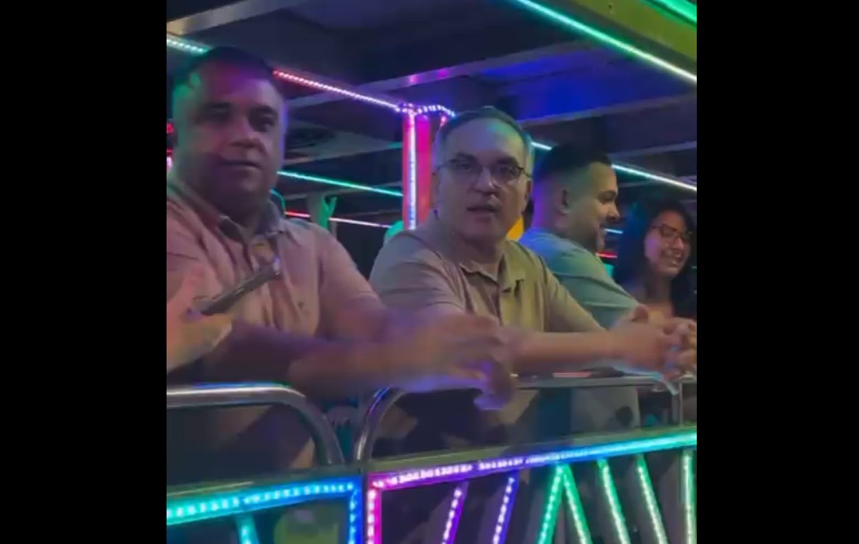 Prefeito de São Bernardo é Flagrado em cima da "Carreta Explosão"  