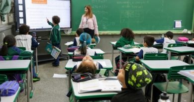 Prefeito de São Caetano comenta abono para professores e fala de novos benefícios em 2026