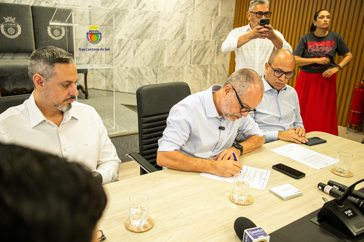 Prefeito Tite encaminha à Câmara projeto que autoriza conceder no Natal R$ 350 a famílias carentes de São Caetano