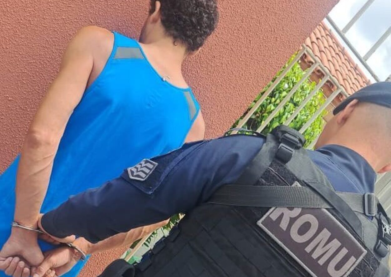 ROMU prende condenado a 62 anos de prisão por abuso de vulnerável na Vila Marchi, em São Bernardo.