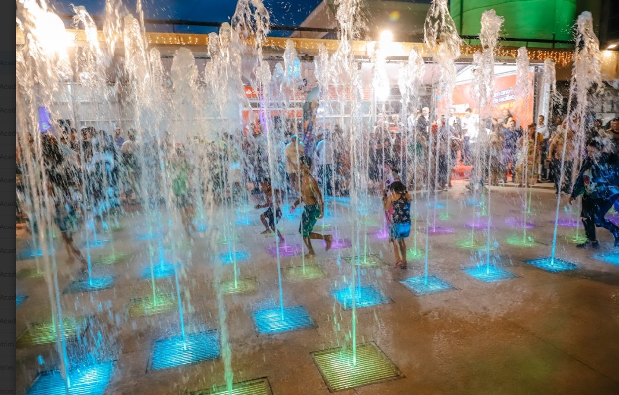 São Bernardo do inaugura fonte interativa na Esplanada do Paço