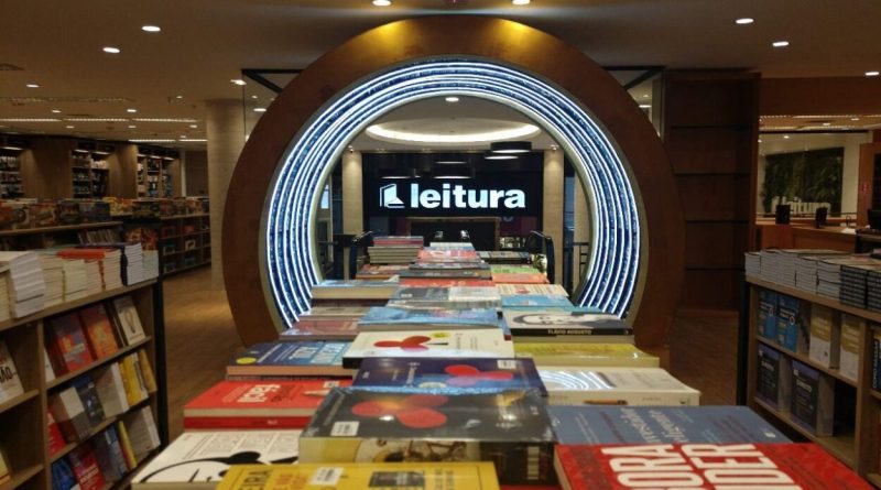Volta às Aulas 2026 ganha linguagem jovem na nova campanha da Livraria Leitura