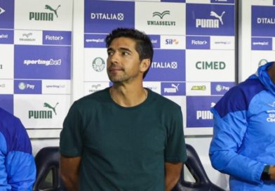 Abel explica saída de Weverton e foge de pergunta