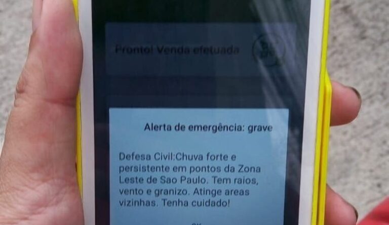 Alerta de temporal surpreende morador de São Bernardo ao ser emitido por máquina de cartão