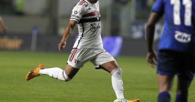 Alisson no Corinthians emperra por falta de pagamento