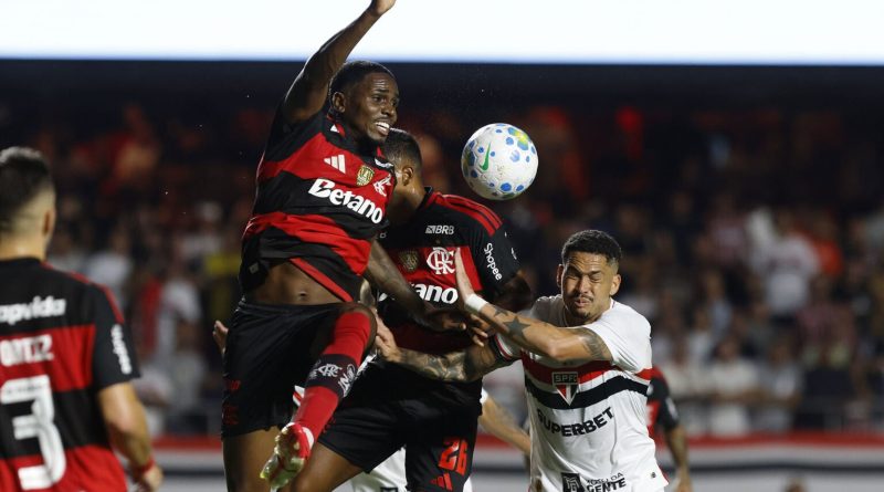 Áudio explica decisão da arbitragem em São Paulo x Flamengo