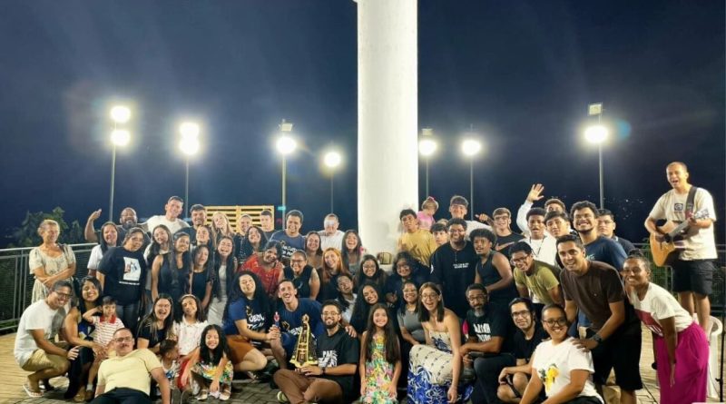 Conecta Jovens de Ribeirão Pires estreia com luau e reúne juventude católica no Mirante São José