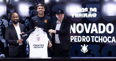 Corinthians encaminha venda de zagueiro para Torino