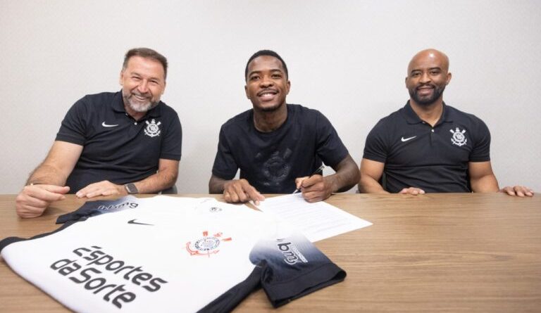 Corinthians: Zagueiro que estava prestes a sair tem negociação melada