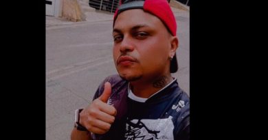 Despedida e comoção: Motociclista de 32 anos é sepultado em São Bernardo após acidente