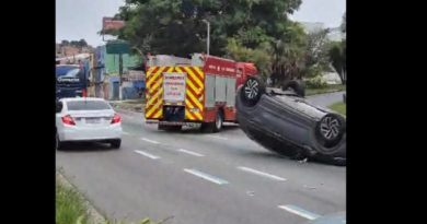 Em Santo André, colisão entre três carros termina em capotamento em avenida