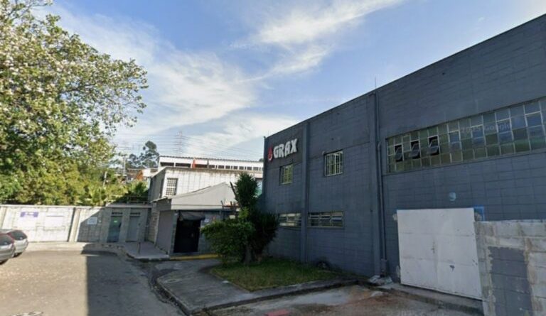 Explosão de tanque de óleo deixa dois feridos em fábrica de lubrificantes em Mauá